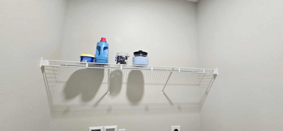 A Stylish Newly Modern Duplex Near Downtown Pensacola Apartment in Pensacola