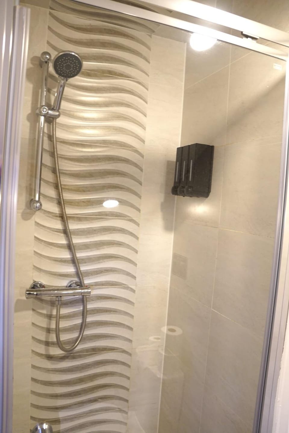 Central Cardiff One-Bed Comfortable Flat Apartment in Cardiff