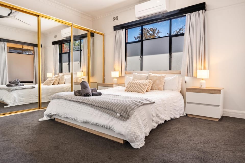 3 Bedrooms By The Lake, Top Location House in Ballarat