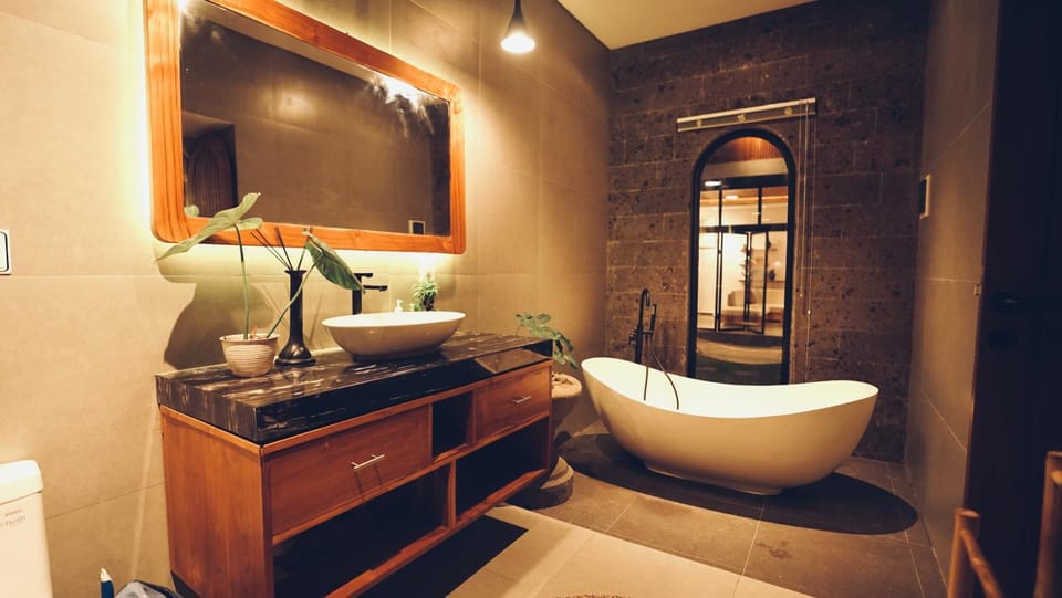 Bathroom, Bath