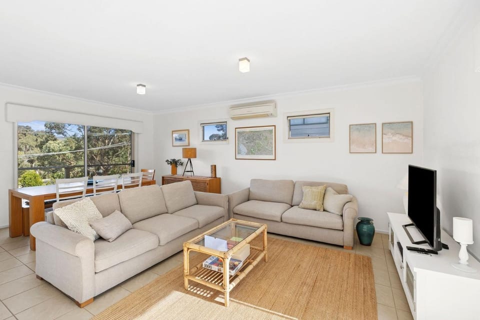 Bush and Beach Getaway House in Anglesea