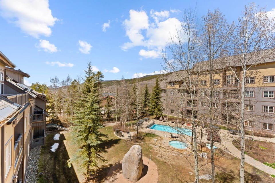 Expedition Station #8624 Apartment in Keystone