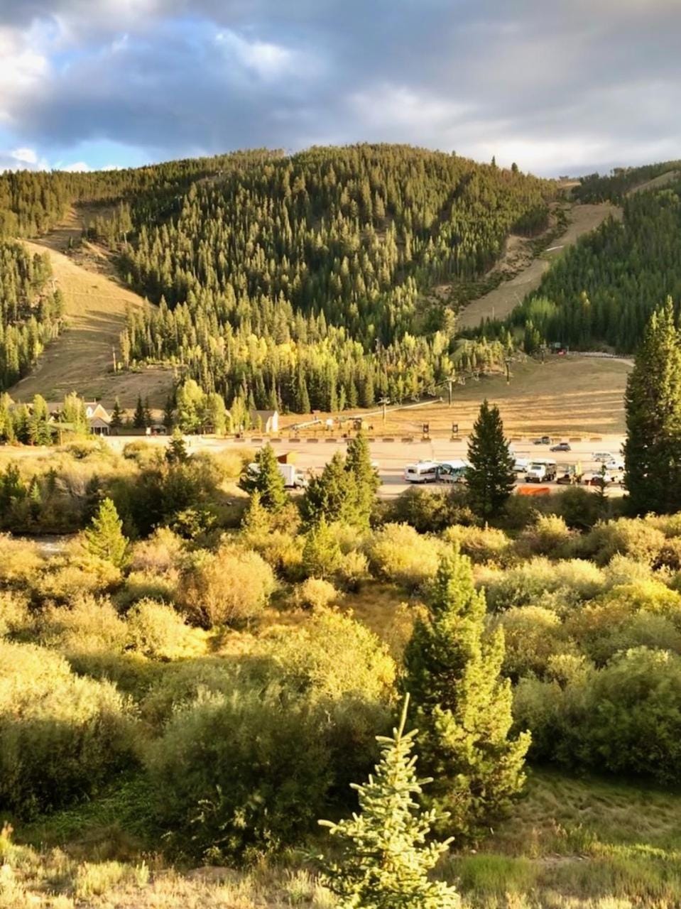 Day, Natural landscape, Skiing, Mountain view, Parking