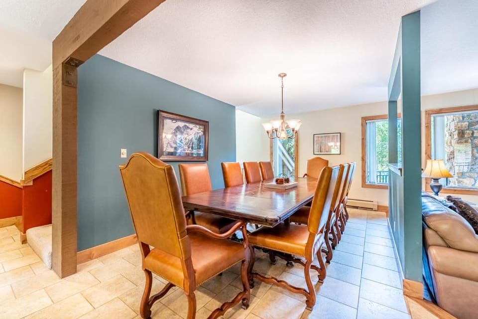 Dining area, furniture