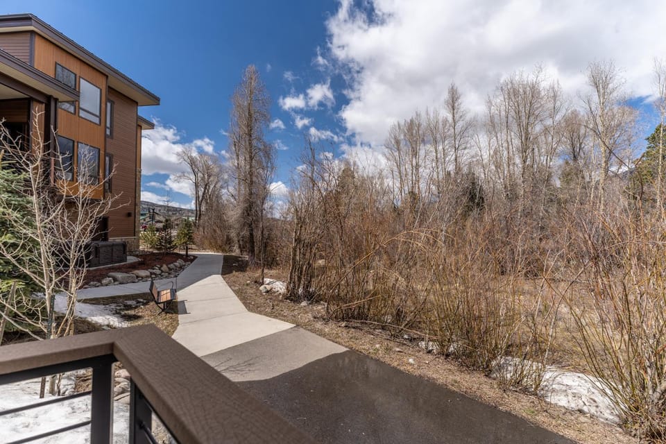 Property building, Spring, Day, Natural landscape