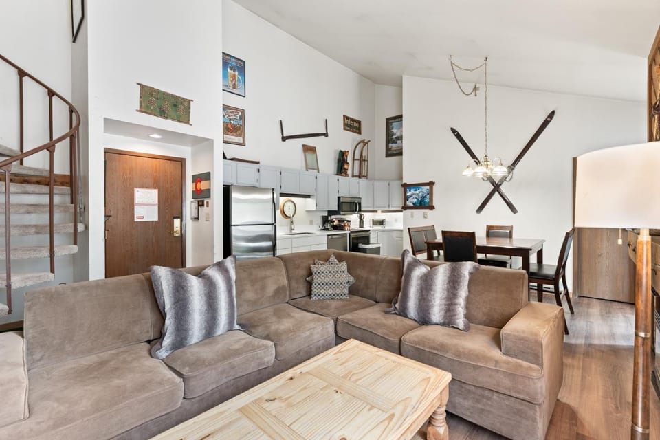 Flying Dutchman #1158 Apartment in Keystone