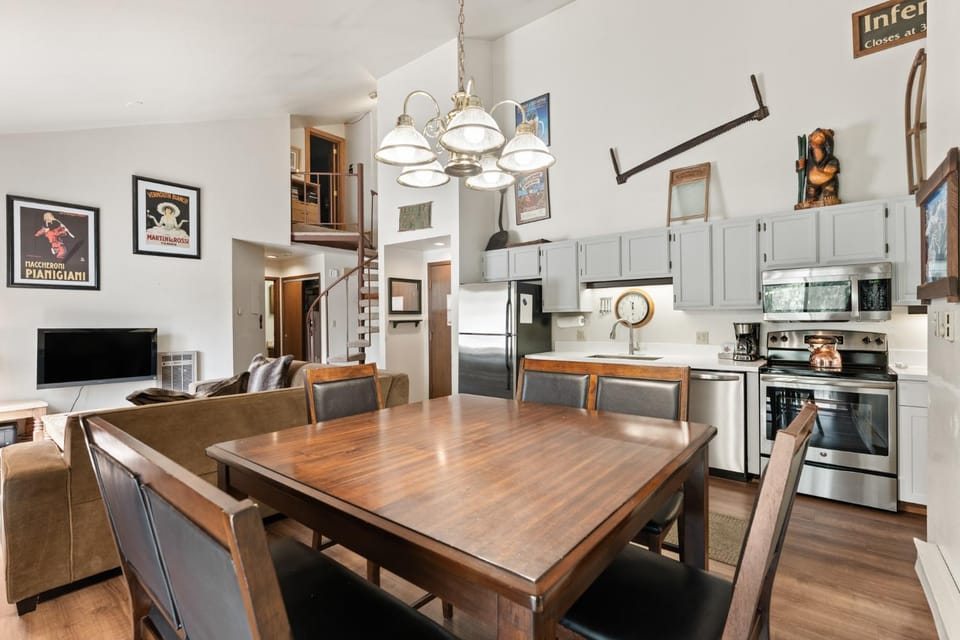 Flying Dutchman #1158 Apartment in Keystone