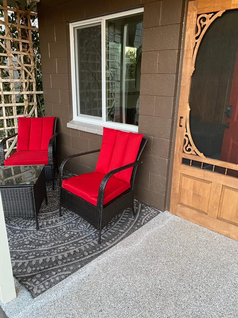 Romantic Cottage! King bed! Private hottub! Uptown! Chalet in Sedona