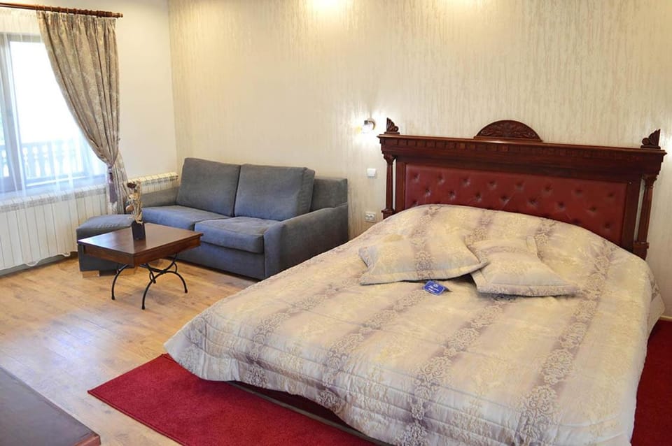 Arbanasi DELUXE Villa Bed and Breakfast in Veliko Tarnovo