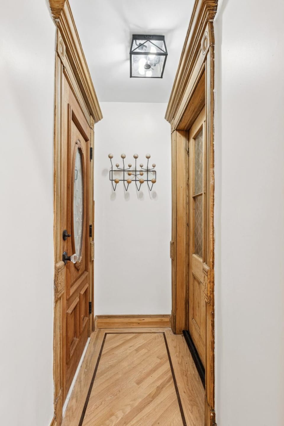 Charming Garden Lvl Brownstone Villa in Bedford-Stuyvesant