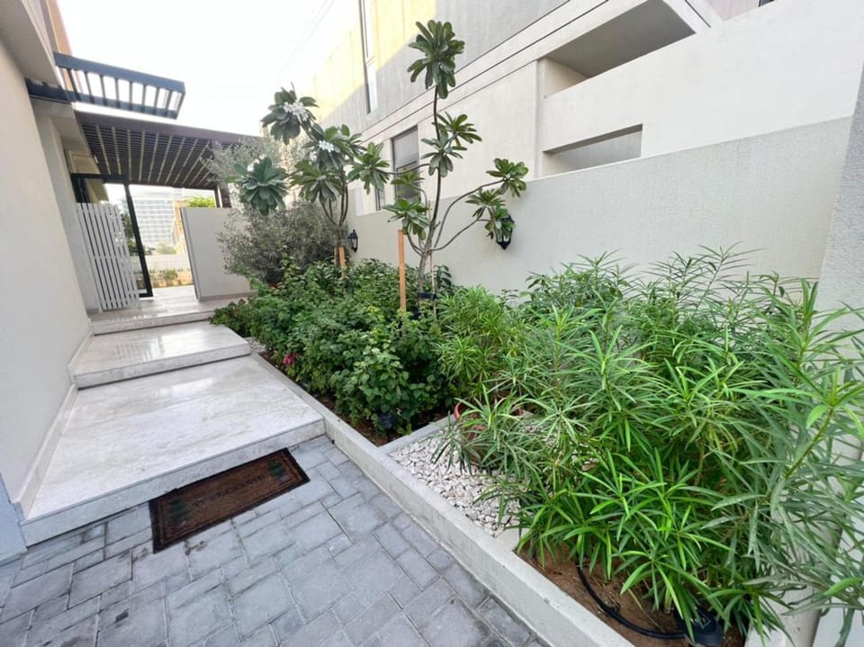 Garden, Balcony/Terrace
