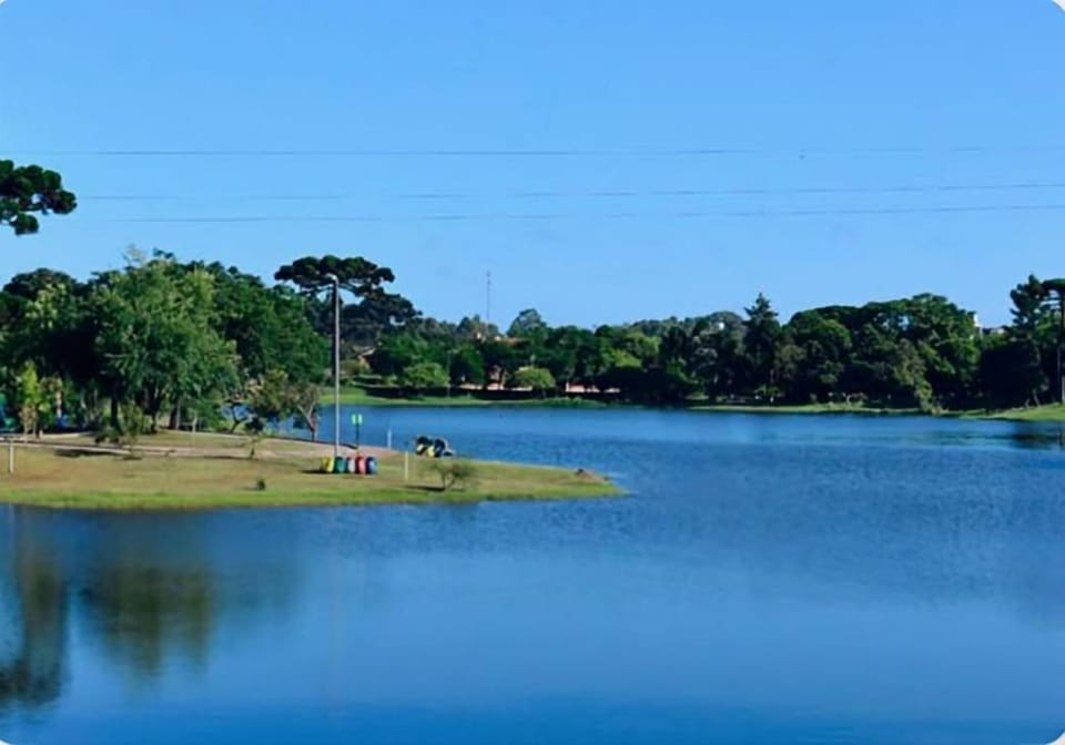 Apartamento com vista para lagoa Apartment in Caxias do Sul