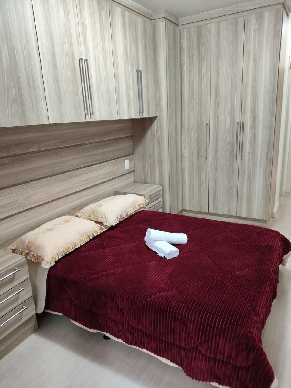 Apartamento com vista para lagoa Apartment in Caxias do Sul