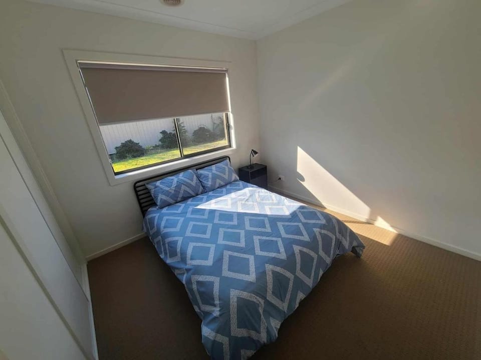 Cowan Executive Family Home House in Benalla