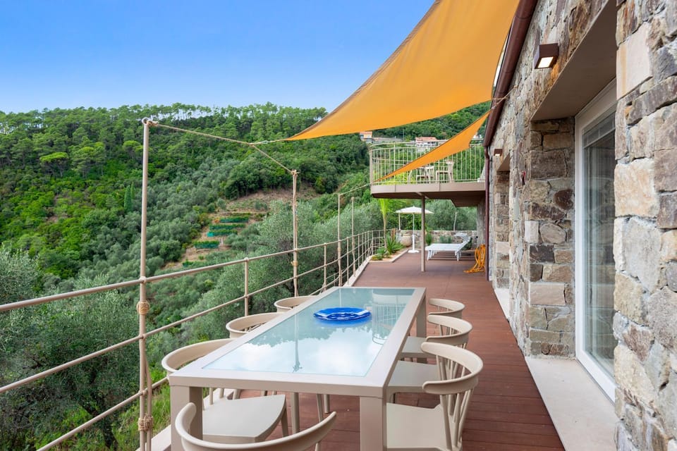 Balcony/Terrace, Dining area