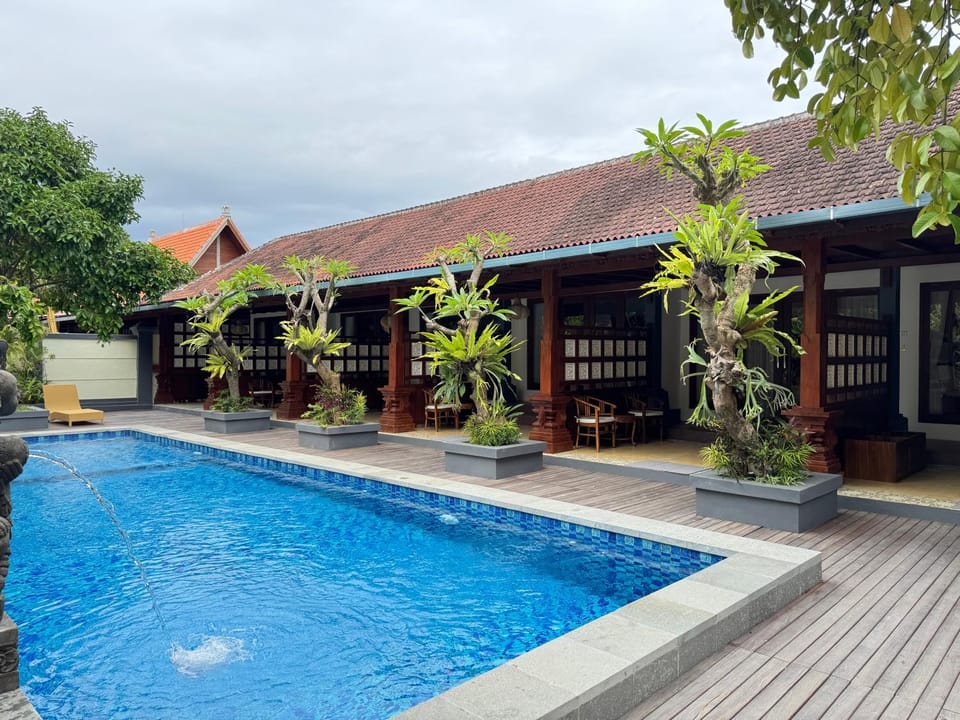 Pool view, Swimming pool
