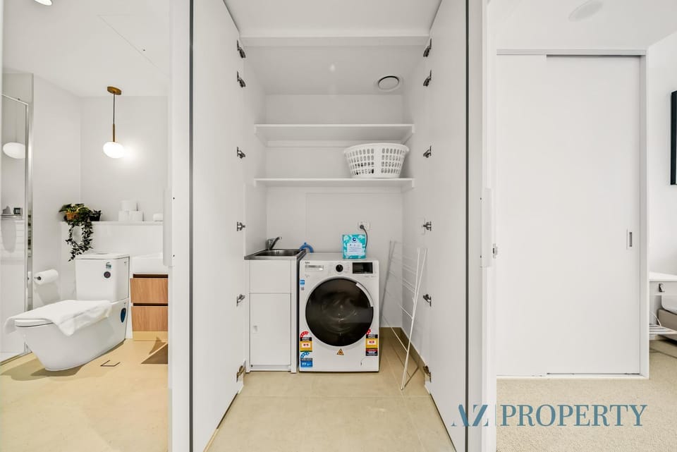 Perth CBD Oasis Stylish Apartment with City Views Pool & Gym Apartment in Perth