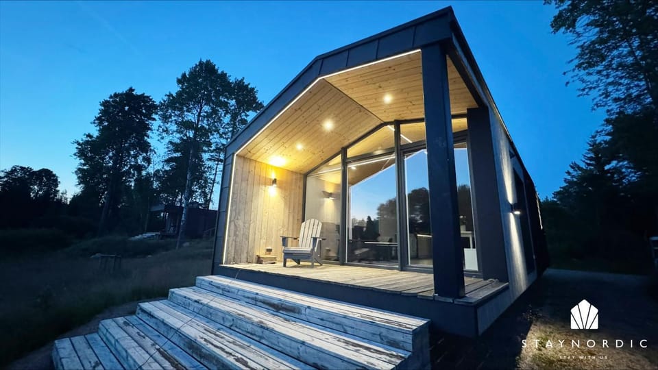 Property building, Facade/entrance, Off site
