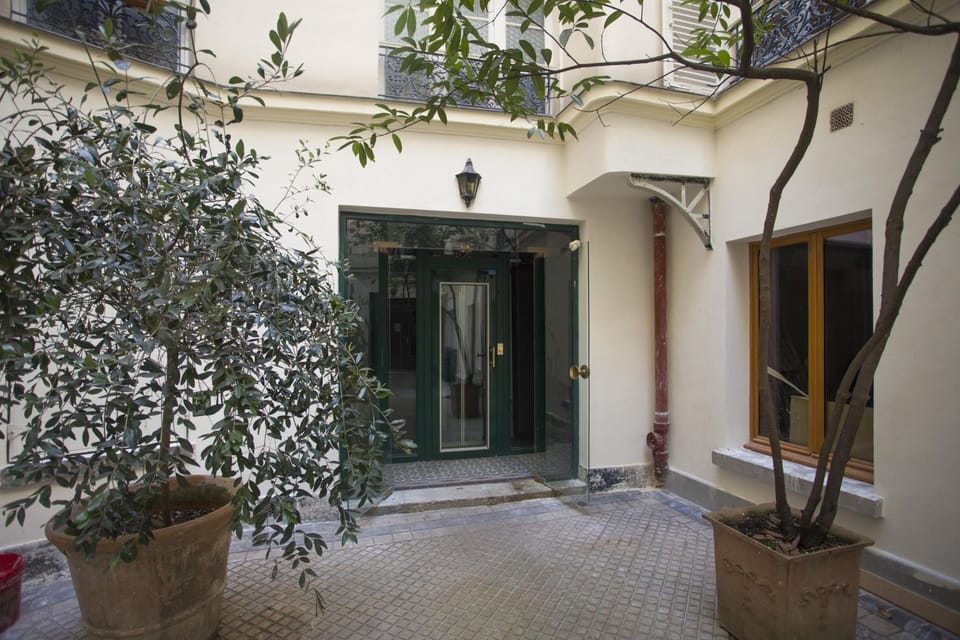 Facade/entrance, On site, Area and facilities