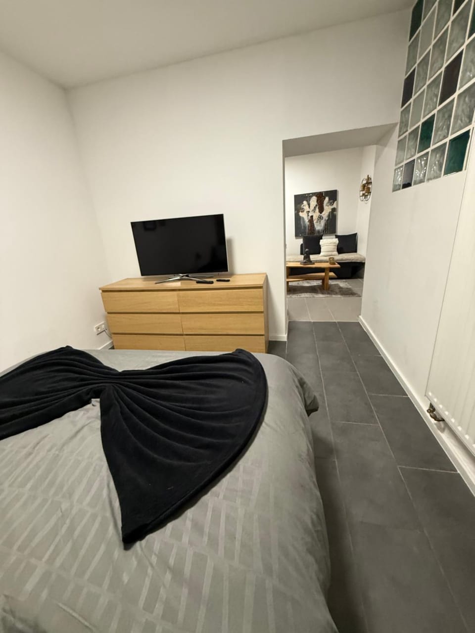 Zentrale Citywohnung mit Küche & privatem Zugang Apartment in Saarbrücken