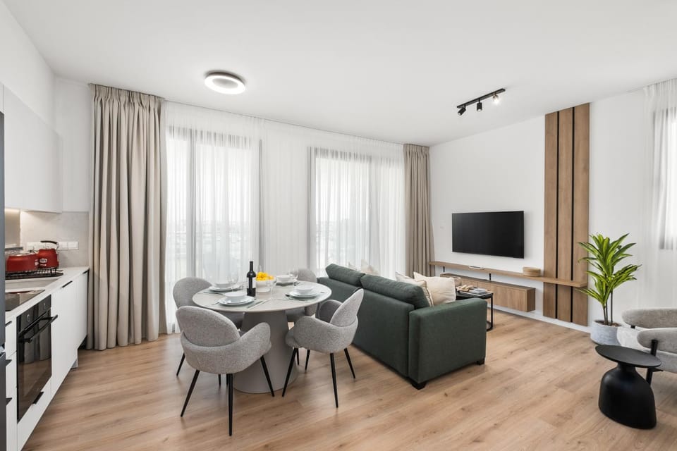 TV and multimedia, Living room, Seating area, kitchen