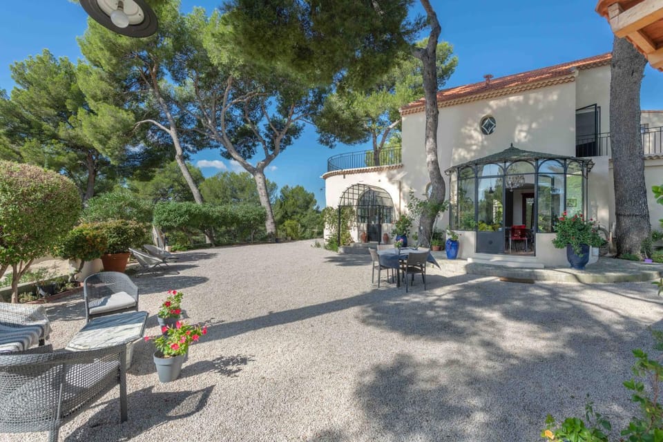 Property building, Patio