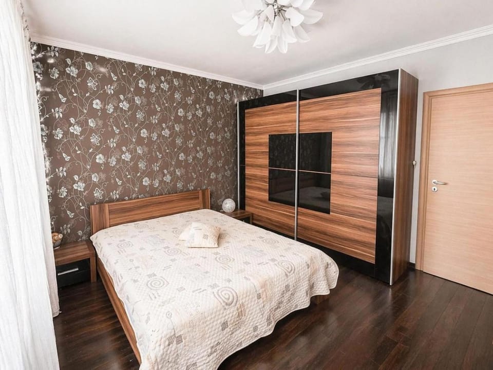 Bed, Photo of the whole room, Bedroom, wardrobe