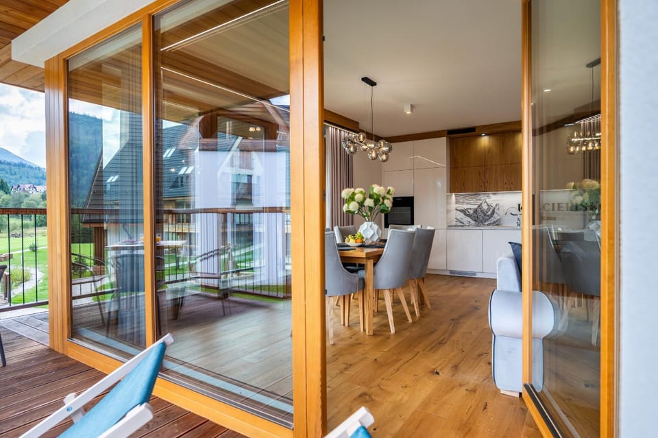 Balcony/Terrace, Living room