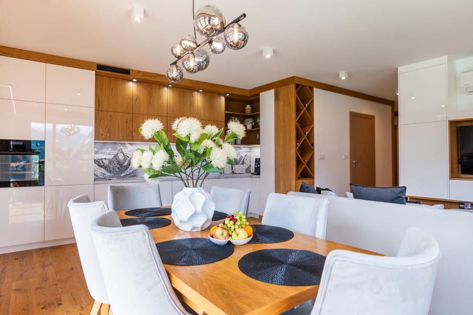 Kitchen or kitchenette, Living room, Dining area, stove
