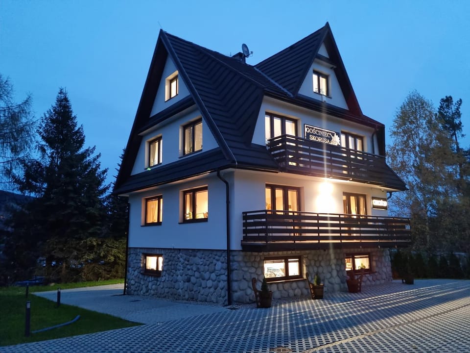 Property building, Night