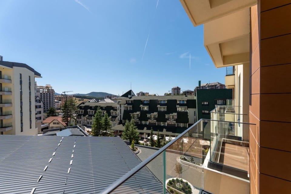 Property building, Day, View (from property/room), Balcony/Terrace, City view