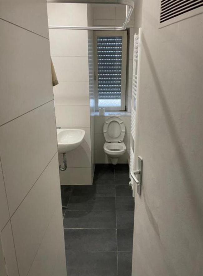 Toilet, Bathroom