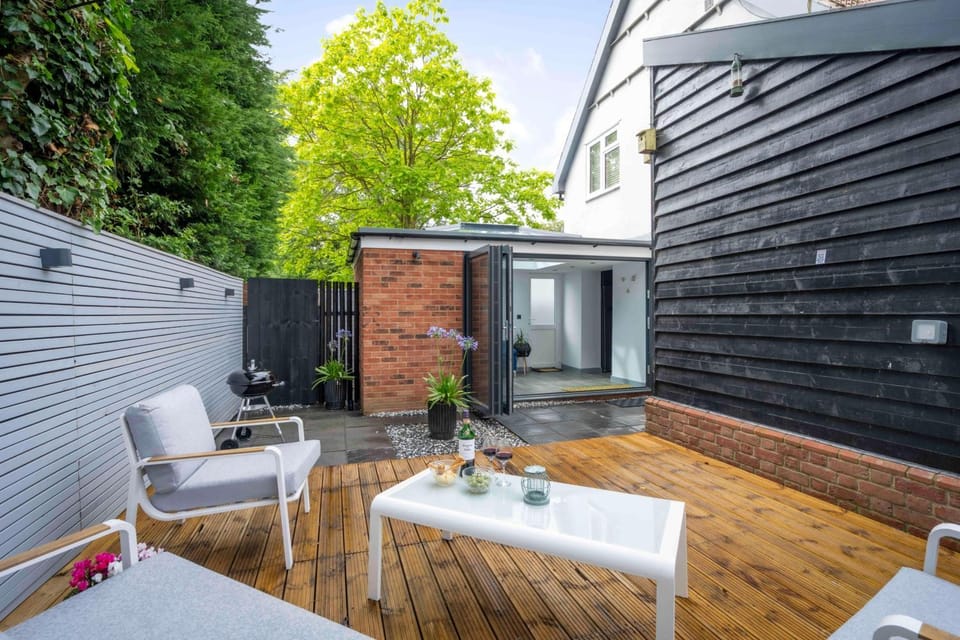 Property building, Patio, BBQ facilities, Seating area