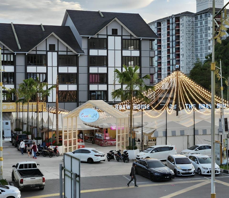 Neighbourhood, Street view