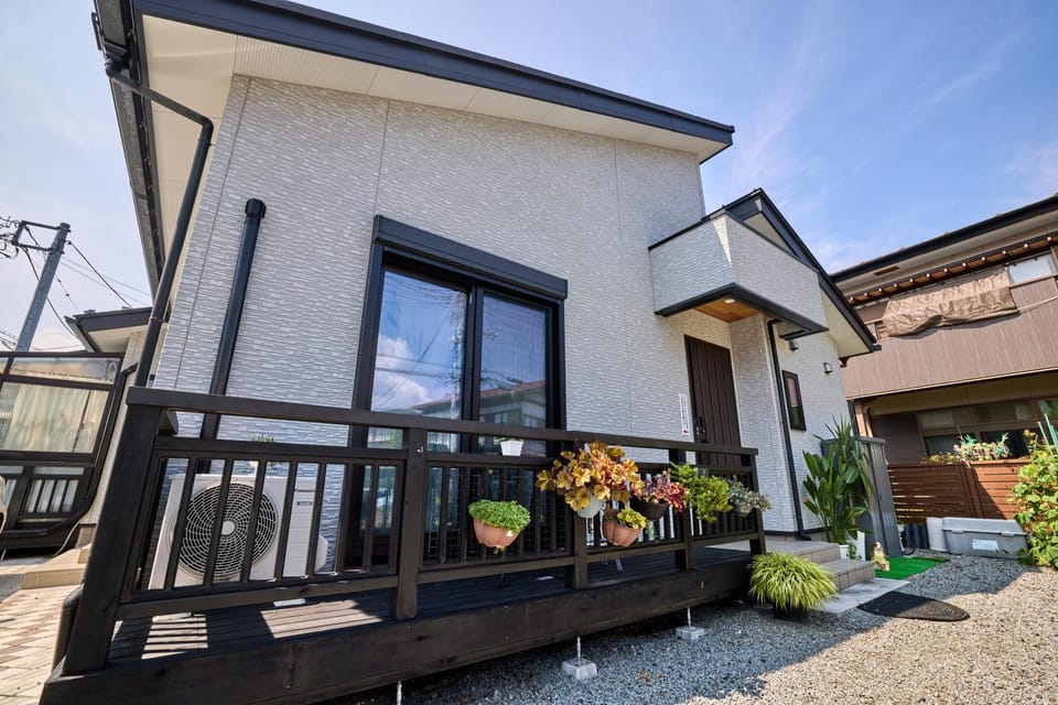 Property building, Day