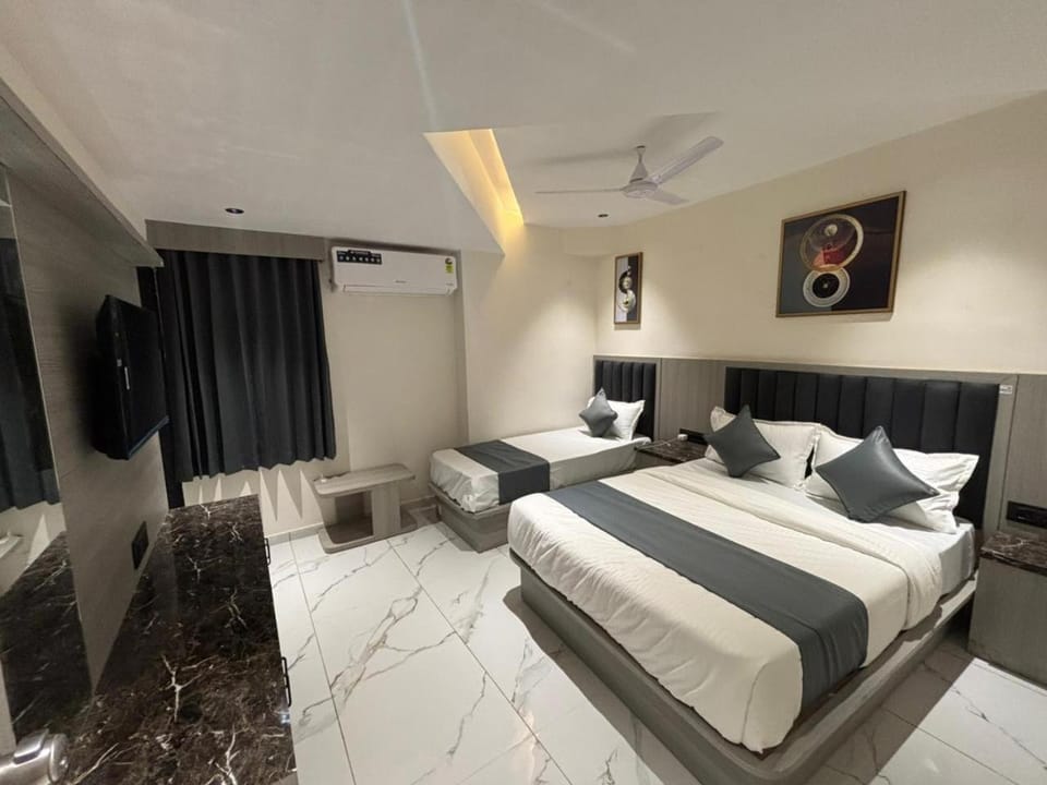 Hotel Prestige Hotel in Ahmedabad