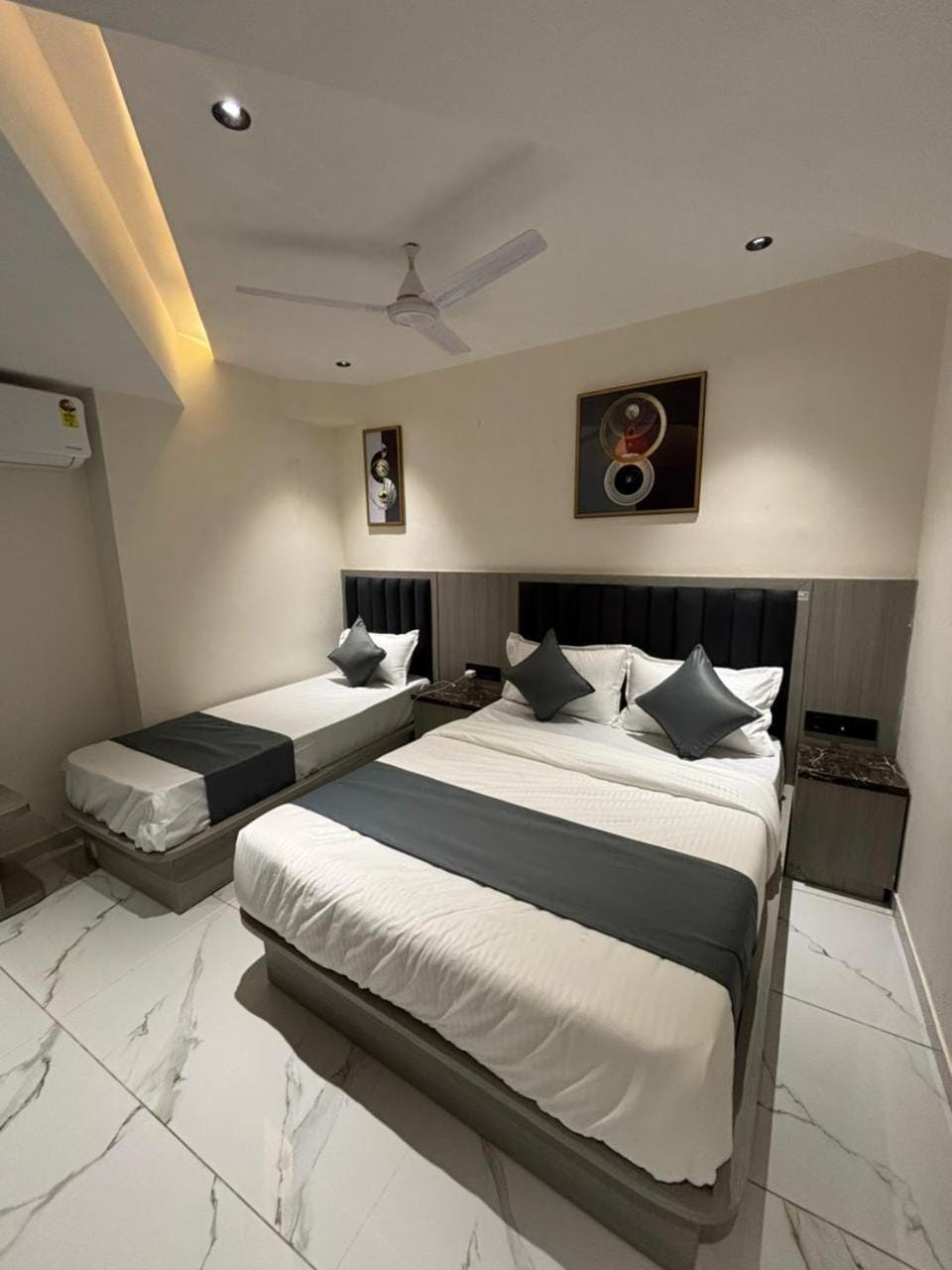 Hotel Prestige Hotel in Ahmedabad