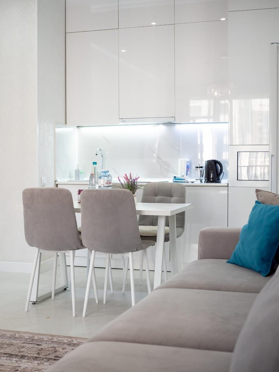 Metropole Apartments, Al-Farabi Ave Apartment in Almaty