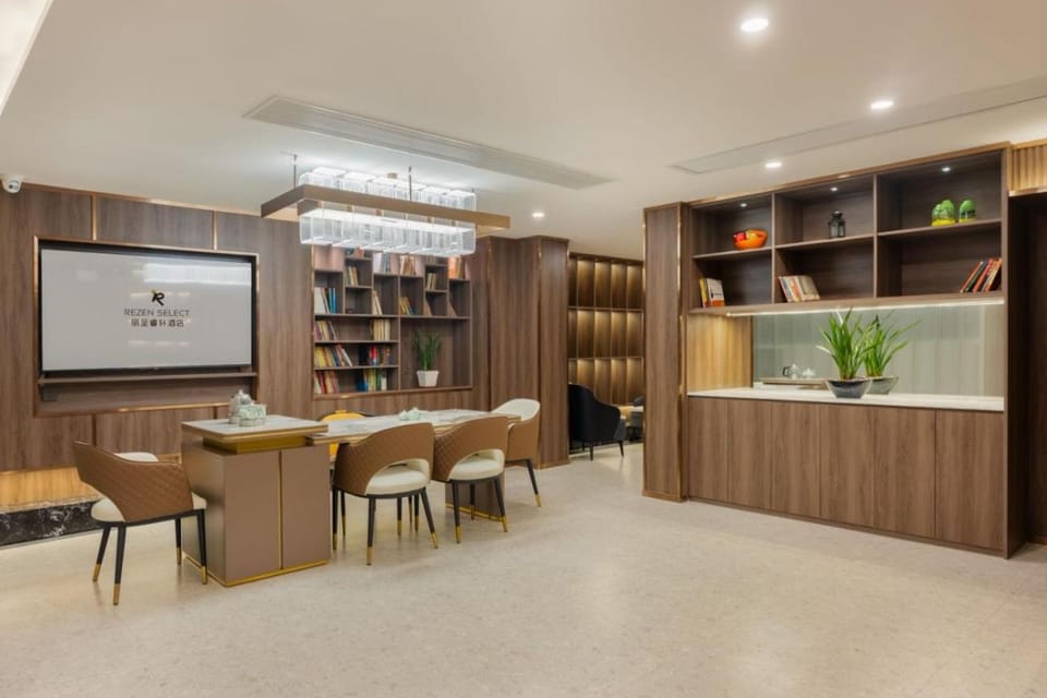 丽呈睿轩酒店广州奥体中心国际金融城店 Hotel in Guangzhou