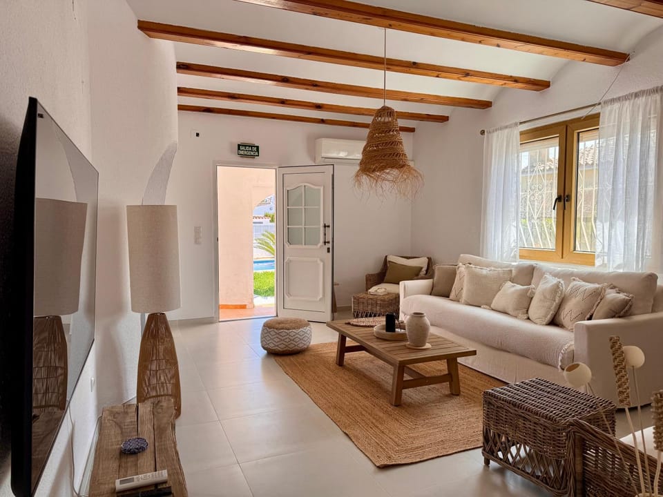 Villa Cris LOCDENIA Villa in Marina Alta