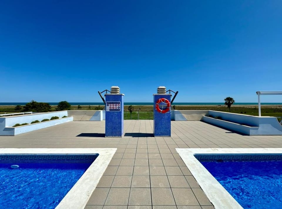 Day, Pool view, Sea view, Swimming pool, sunbed