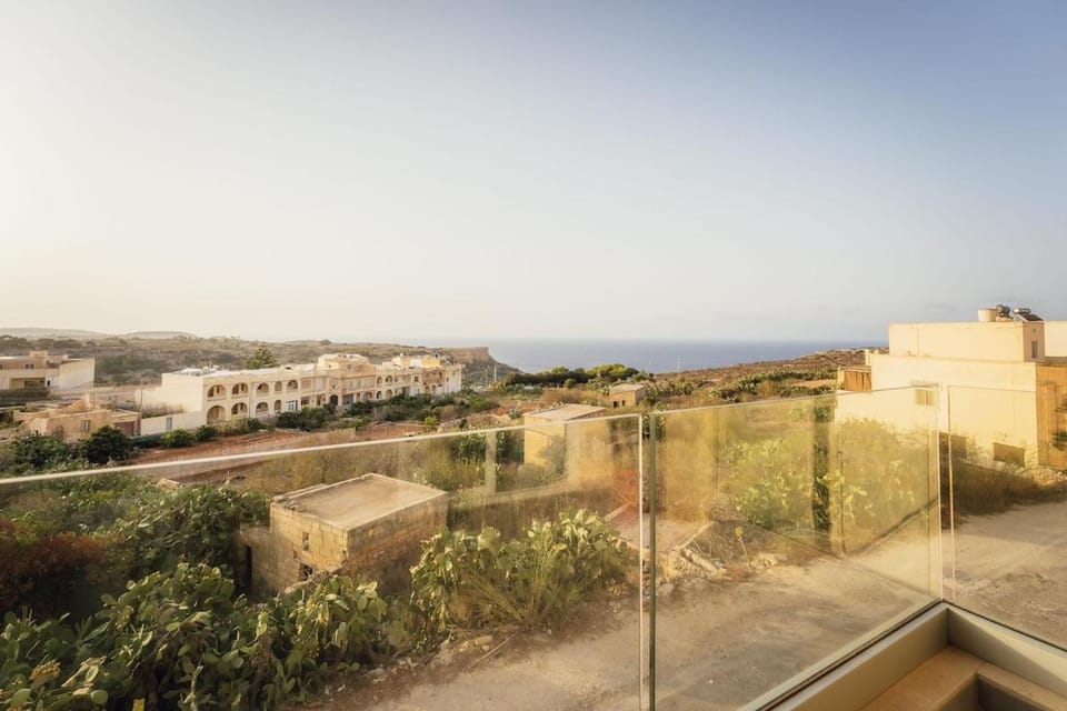 Property building, Day, Natural landscape, City view, Sea view