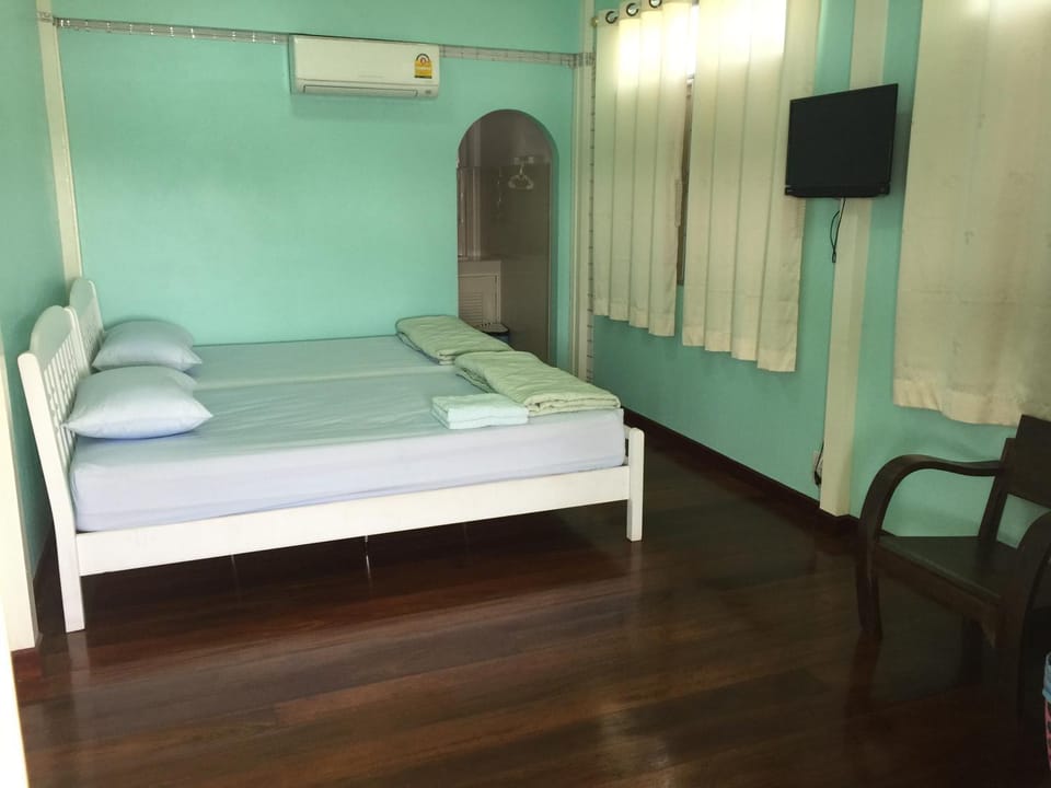 Baan Songsri Bed and Breakfast in Thailand