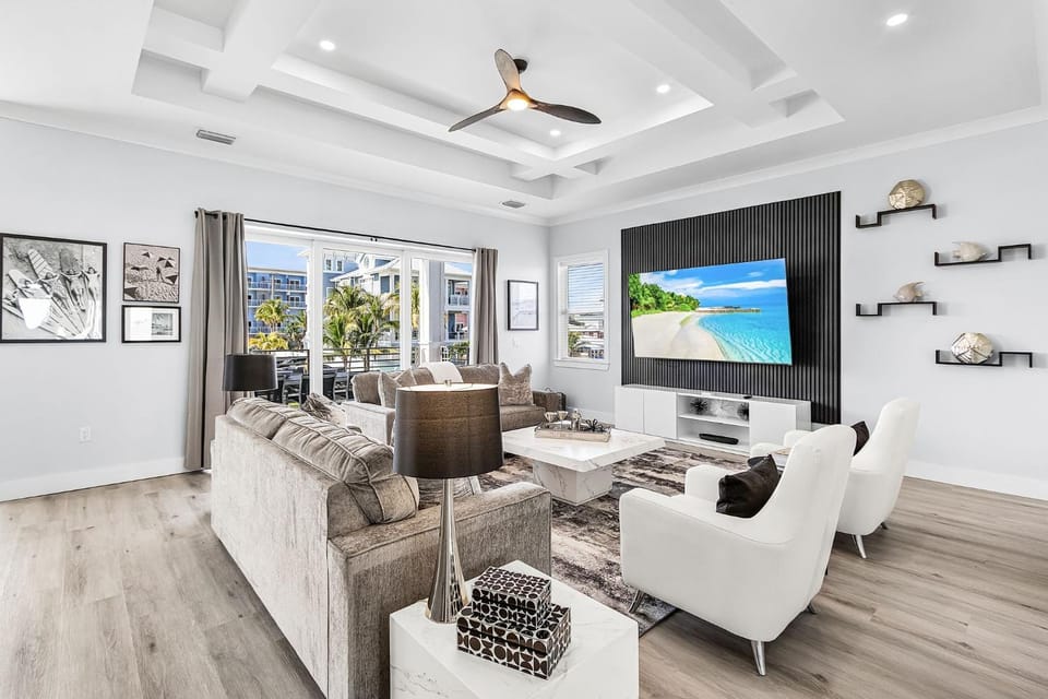 141 Brand New Luxury 6BR 6BA Build with Heated Pool! home House in Estero Island