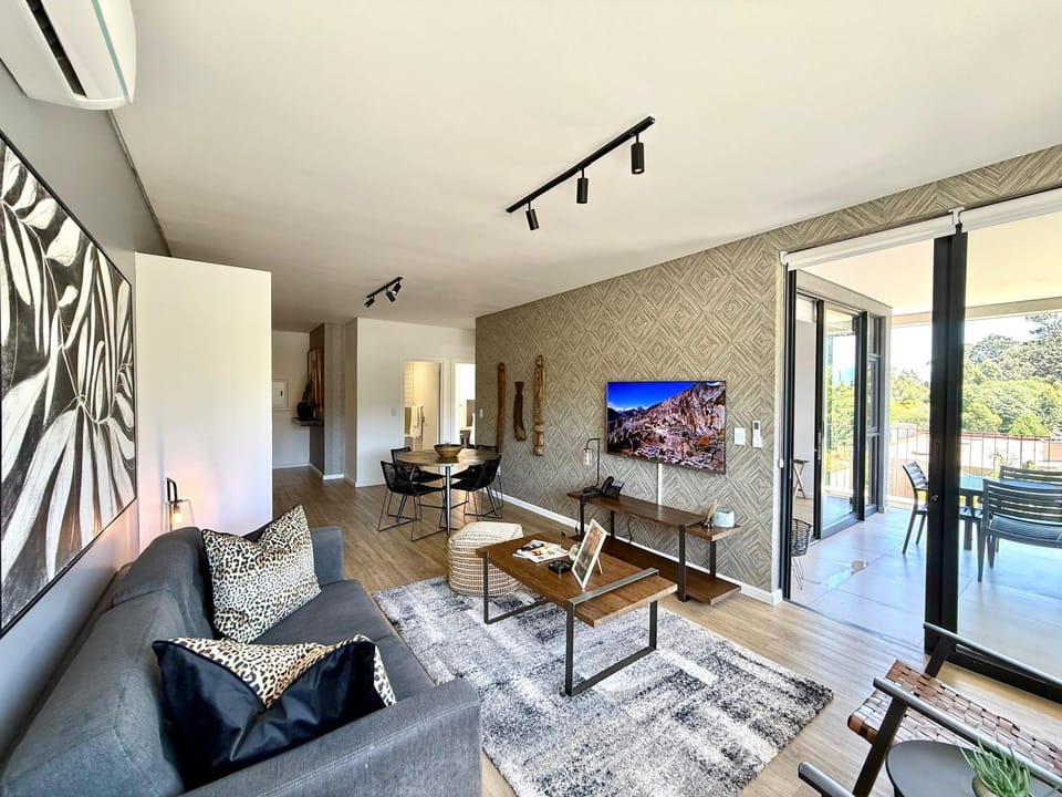 Outeniqua View Escape - Le Jardin 304 Apartment in Western Cape