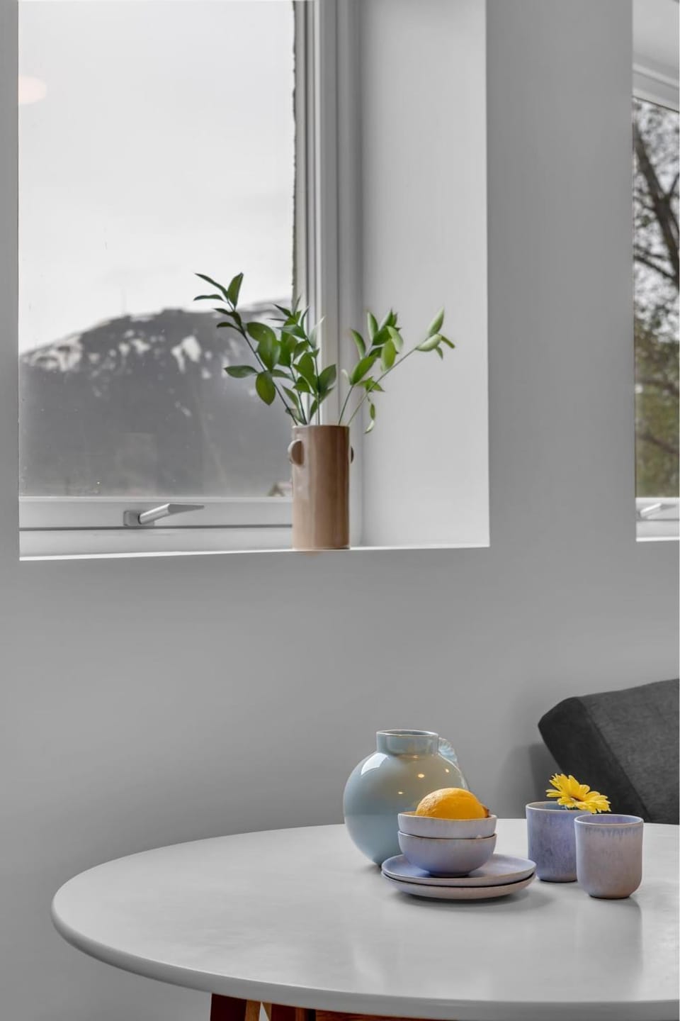 Natural landscape, Living room, Seating area, Dining area, Mountain view