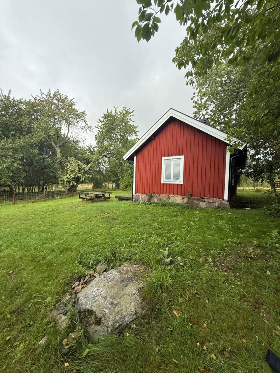 Property building, Day, Garden, Garden view