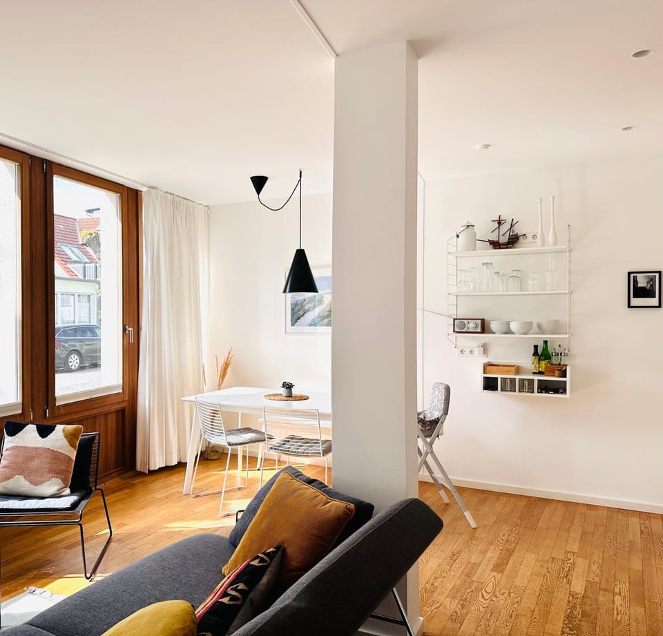 "Friedrich und Franz" by FeWoZauber, 8 Pers, Zentral, 250m Strand, Tiefgarage, Design Architektur Apartment in Mecklenburg-Vorpommern, Germany