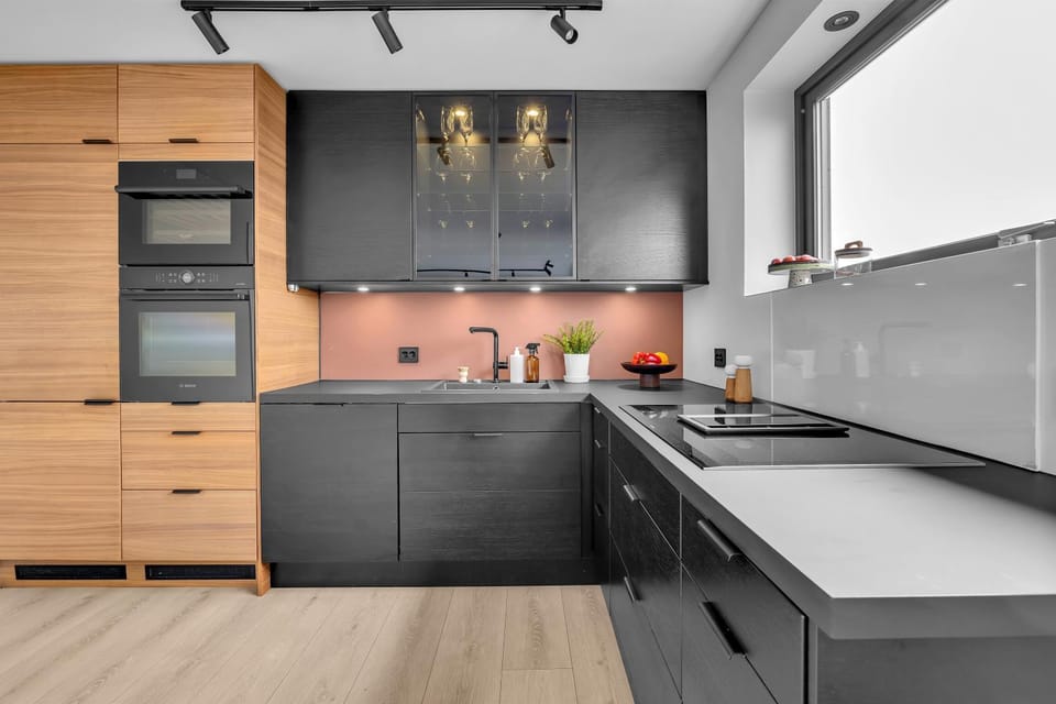 Kitchen or kitchenette, dishwasher, oven, stove