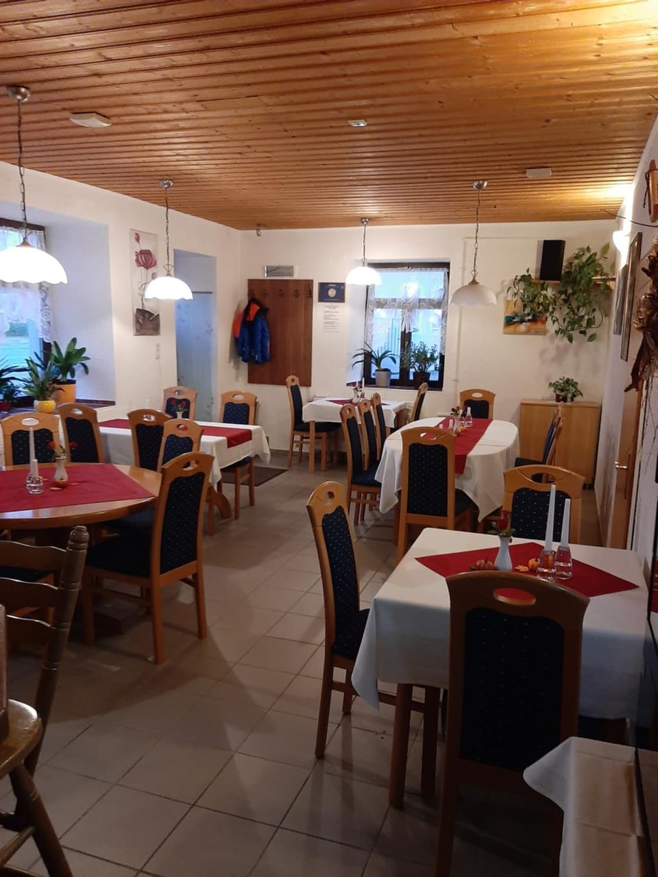 Restaurant/places to eat